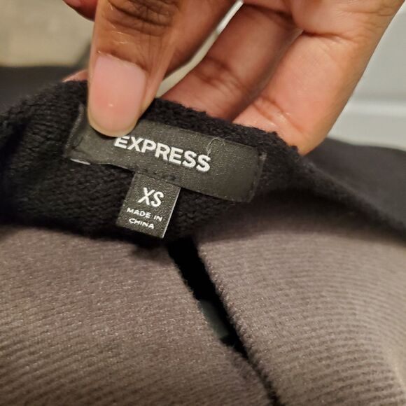 Express Women's Mini Knit Dress XS Black Wool Blend V-Neck 3/4 Sleeve LBD - Picture 6 of 6